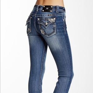 NWT Miss Me Embellished Bootcut Jeans Size 27